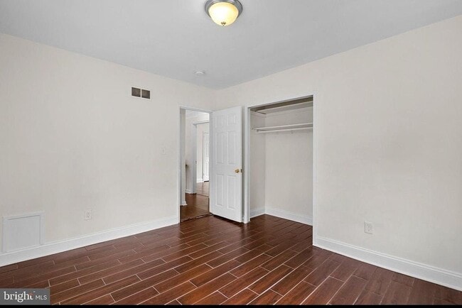 Building Photo - 9011 Miles St