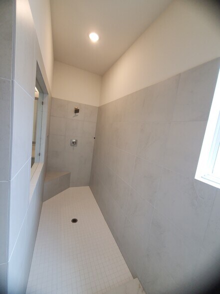 Building Photo - 4512 Hammerstein Blvd