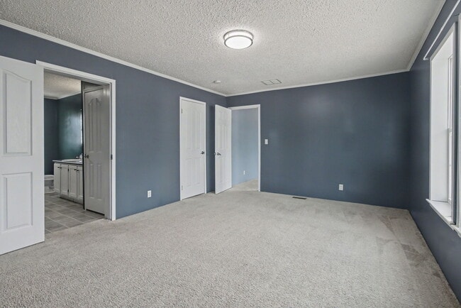 Building Photo - 212 Shipmans Pike