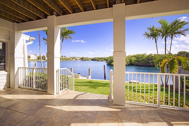 Building Photo - 2 Inlet Cay Dr