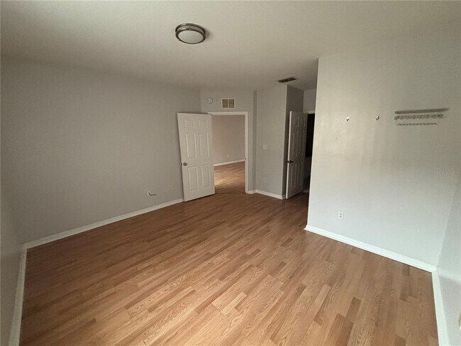 Building Photo - 533 Villa Del Sol Cir