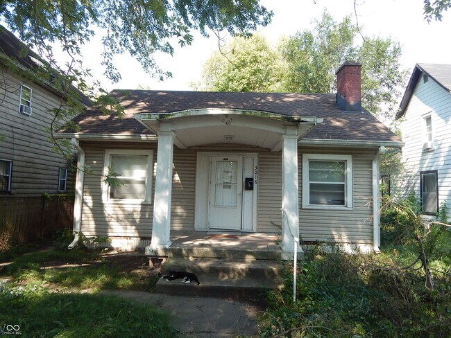 Primary Photo - 3018 Graceland Ave