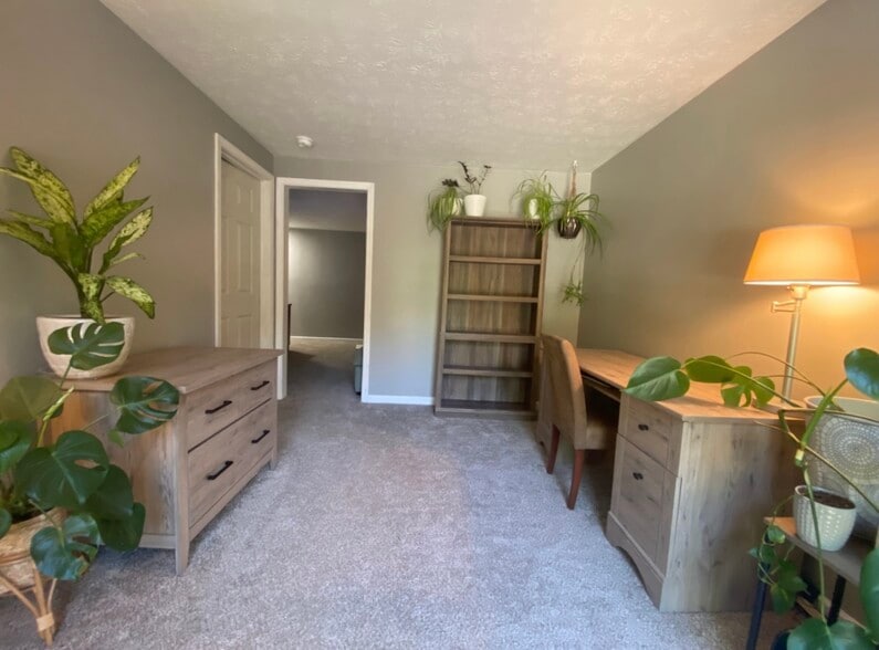Lower level office space - 3123 Thornton St NW