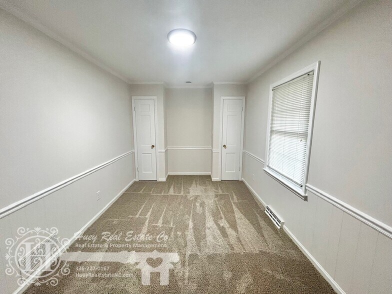 Building Photo - 204 Trail Four