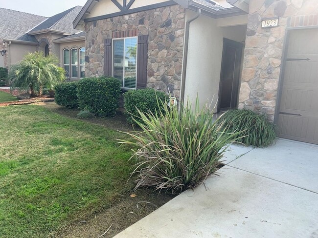 Building Photo - Coming Soon!