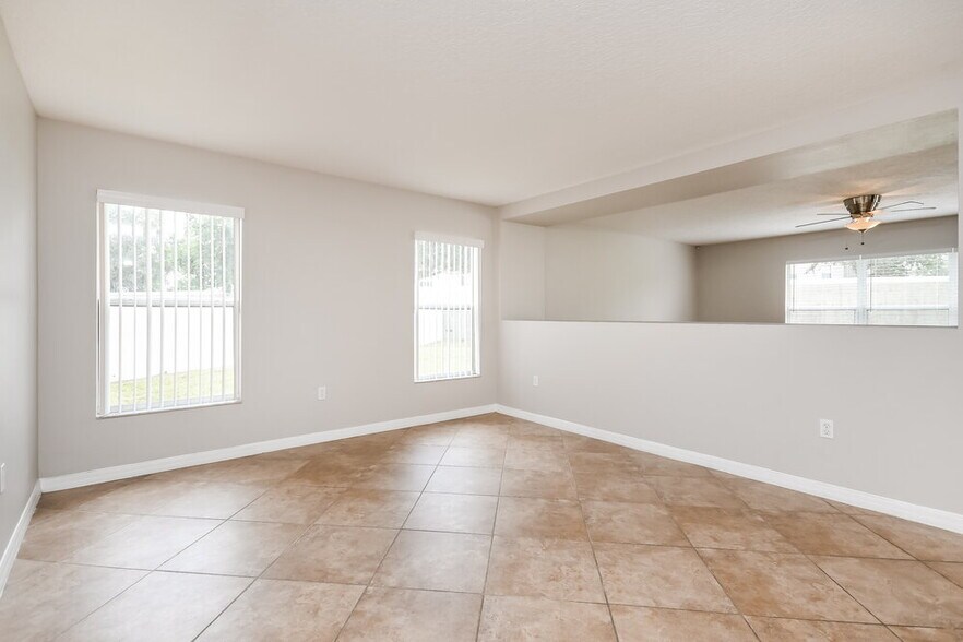 Building Photo - 2117 Fleet Ct
