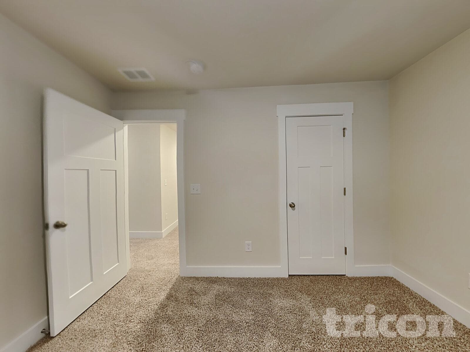 Building Photo - 300 Allenby Ln
