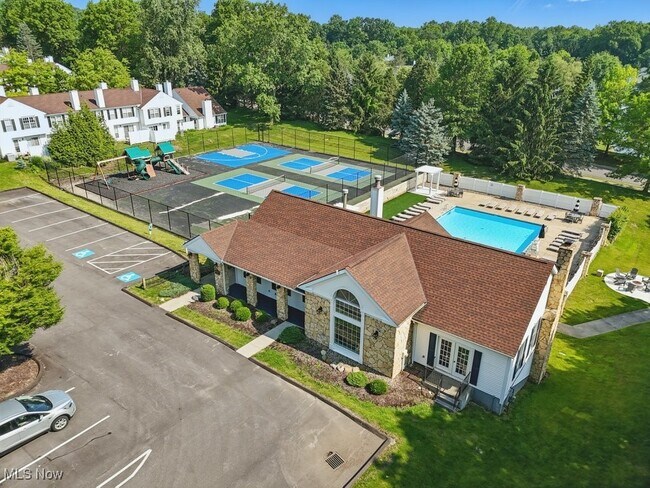 Building Photo - 6671 Hidden Lake Trail