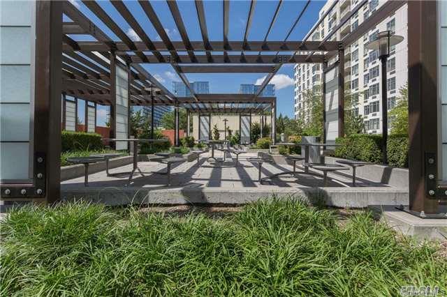 Building Photo - 131-01 40th Rd