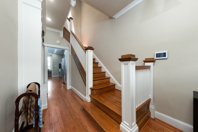 Building Photo - 1425 Webster St NW