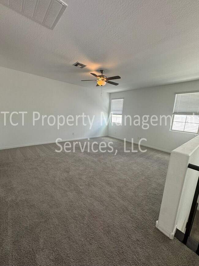 Building Photo - Beautiful Home in Spur Cross with Custom Touches