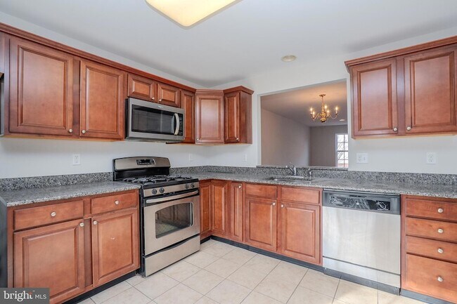 Building Photo - 5 Rafting Way