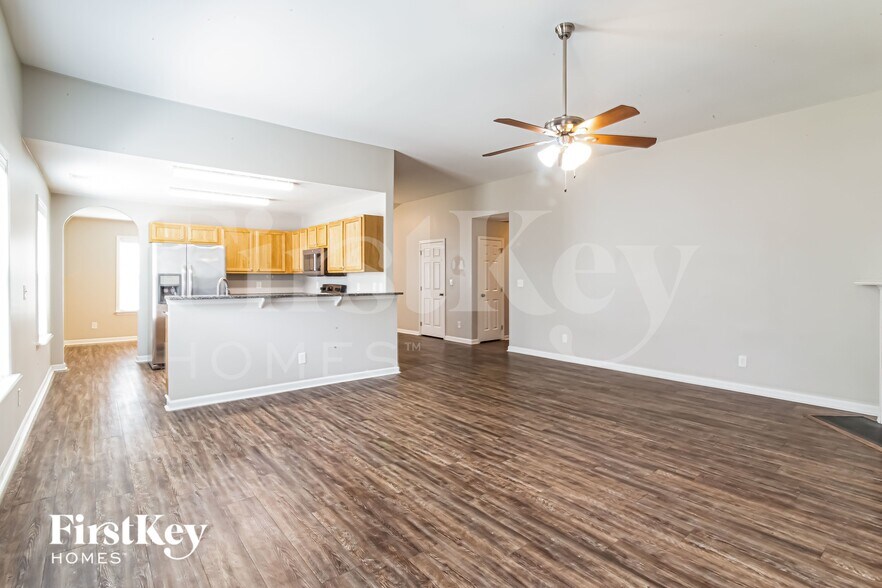 Building Photo - 8963 Buck Run Ct