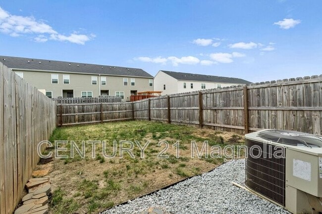 Building Photo - 4343 Newland St