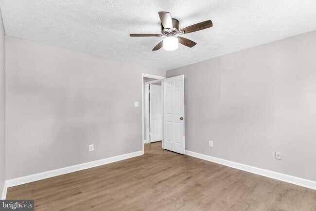Building Photo - 3204 Lock Gate Ct