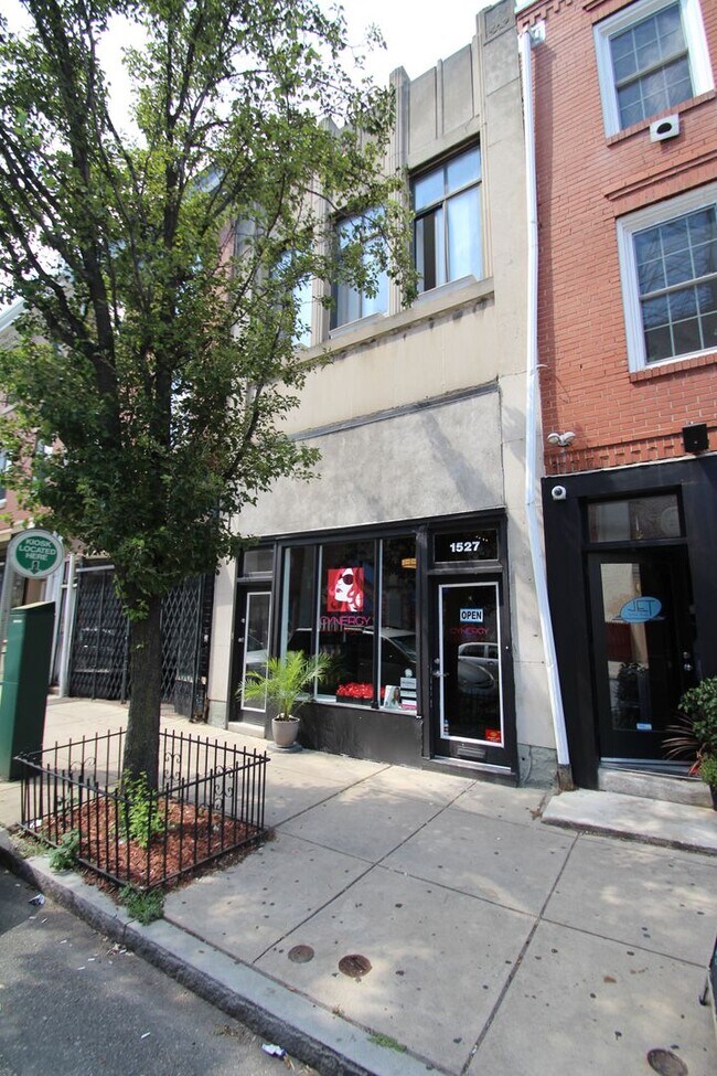 Building Photo - 1527 South St