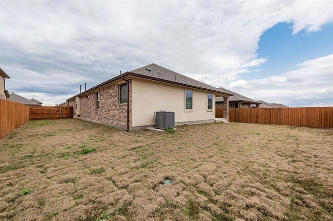 Building Photo - 16425 Vescovo Ln
