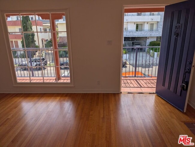 Building Photo - 1612 1/2 Glendon Ave