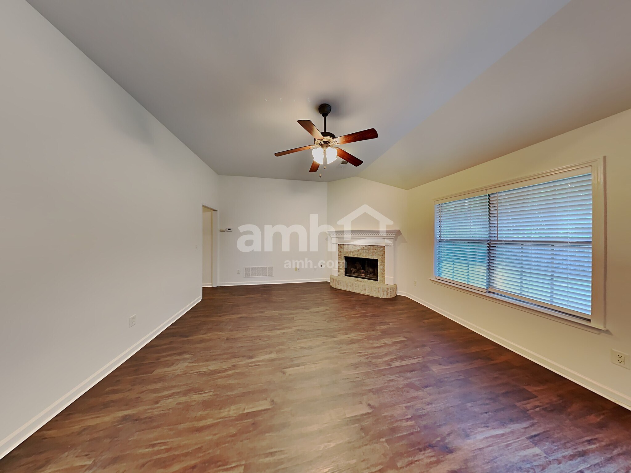 Building Photo - 1679 Farkleberry Dr