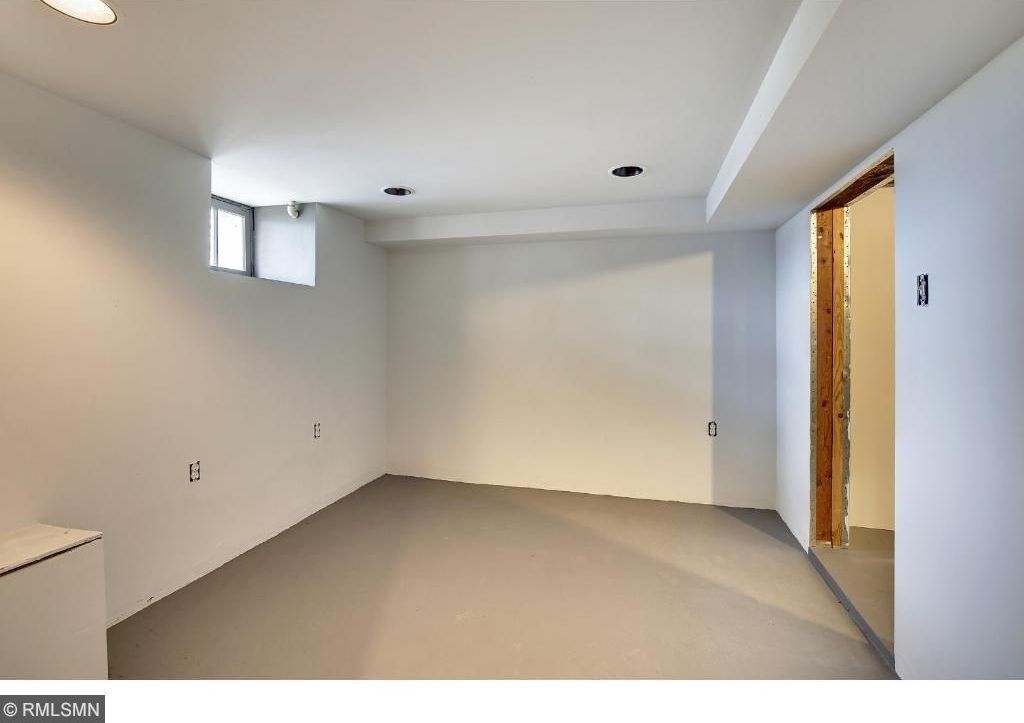Even More Storage! - 351 Grand Ave