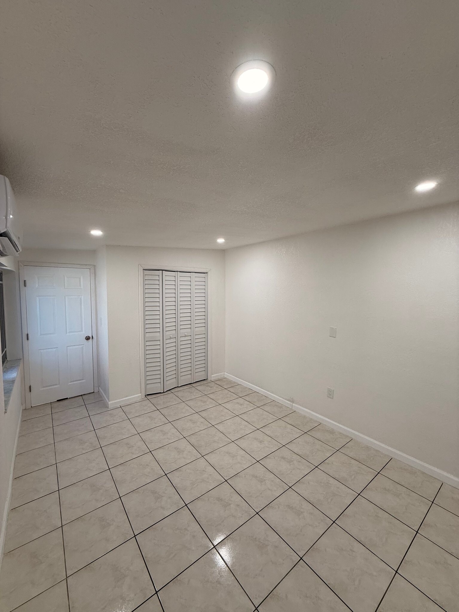 Building Photo - 10424 SW 7th St