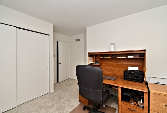 Building Photo - 3BR Townhome (Tapestry) with COUNCIL ROCK ...
