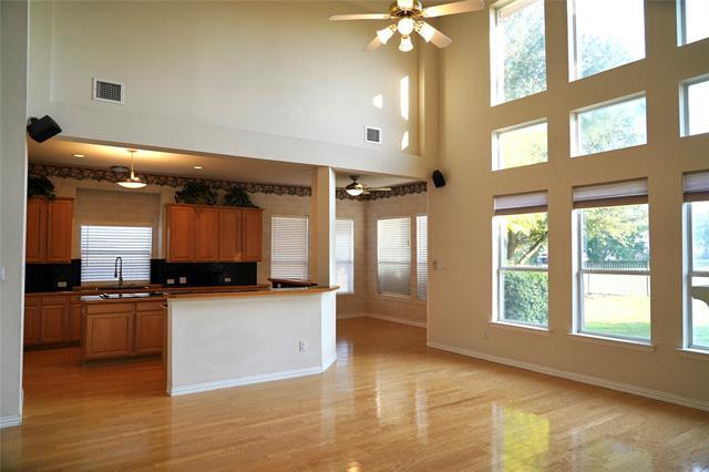 Building Photo - 2416 Geiberger Dr