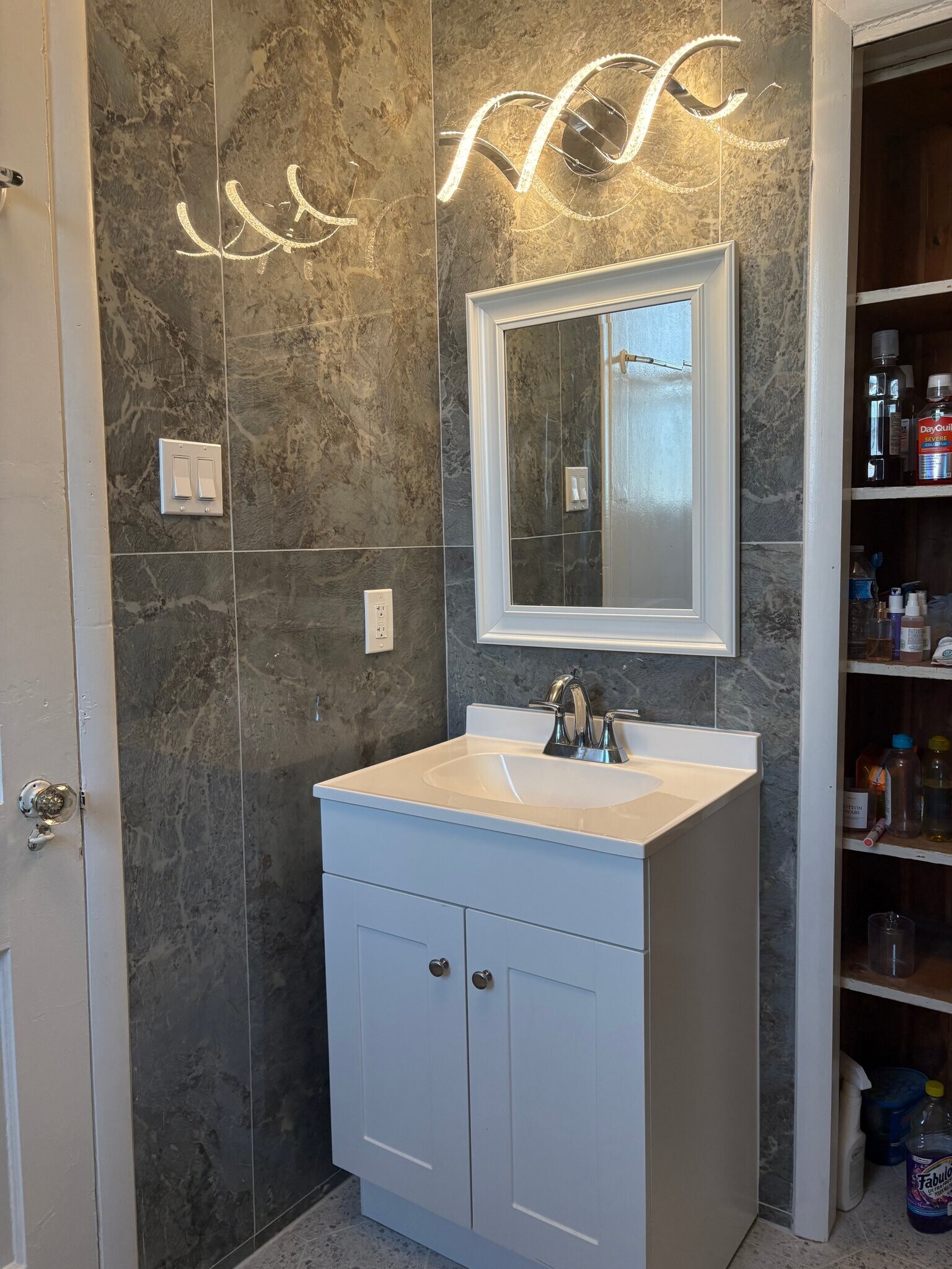 Building Photo - 3501 Ventnor Ave