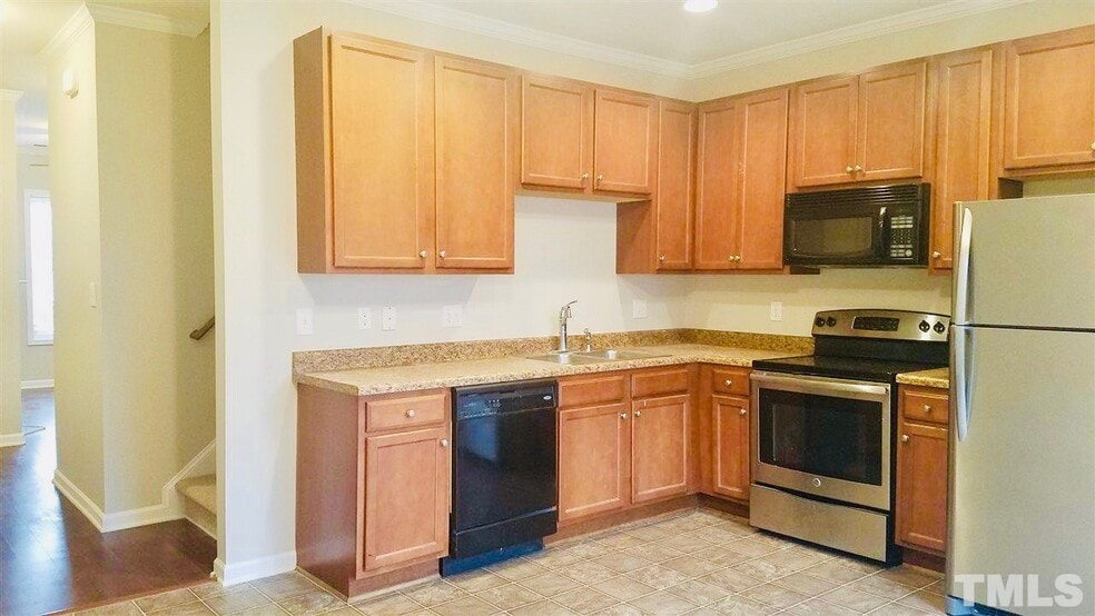 Building Photo - 650 Ganyard Farm Way, 43