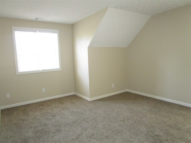 Building Photo - 700 Rosehill Ln