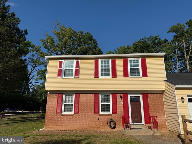 Building Photo - 3301 Fallowfield Dr