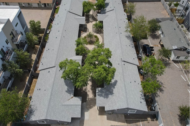 Building Photo - 1455 E Taylor St