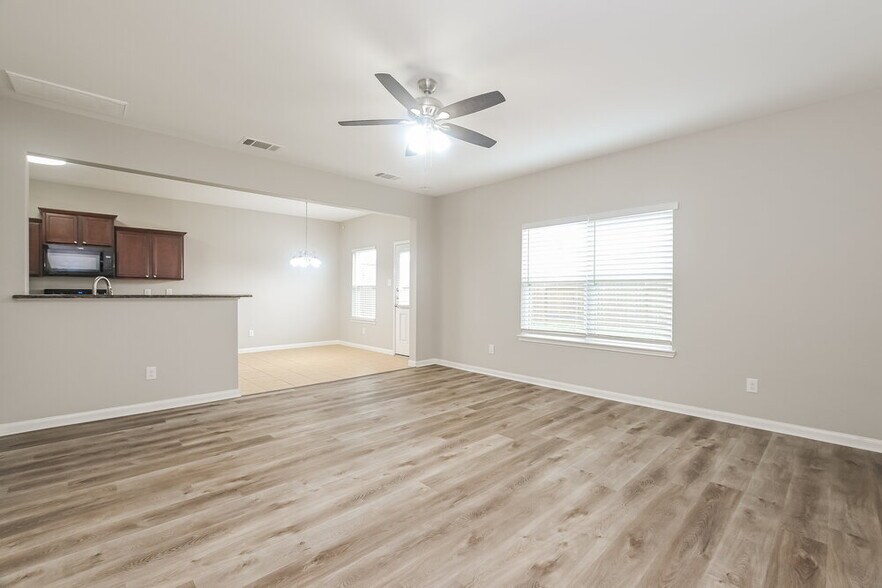 Building Photo - 9423 Amber Sky Ln