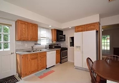 Building Photo - 386 W Valley Forge Rd