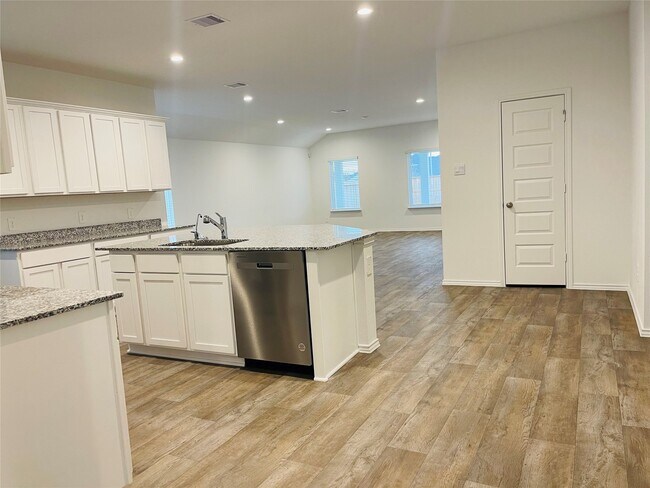 Building Photo - 7515 Audubon Russet Dr