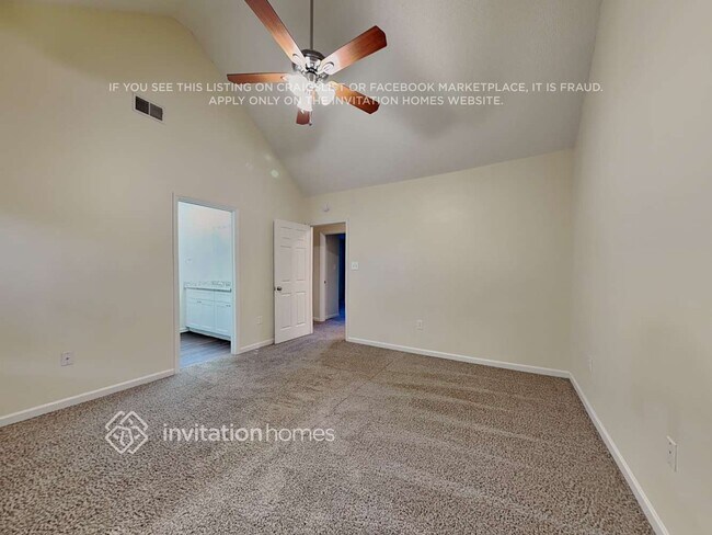 Building Photo - 701 Morton Farm Rd