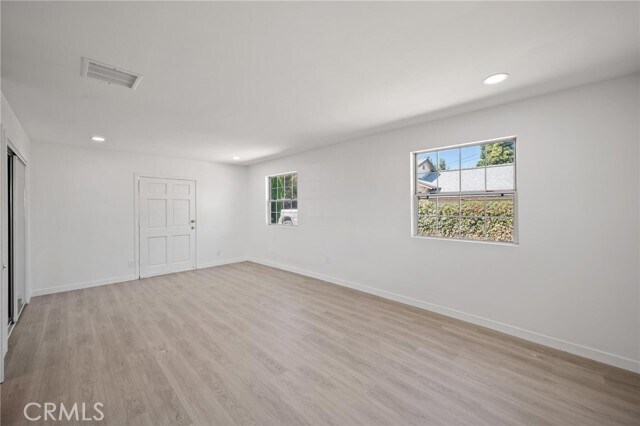 Building Photo - 7445 Balcom Ave