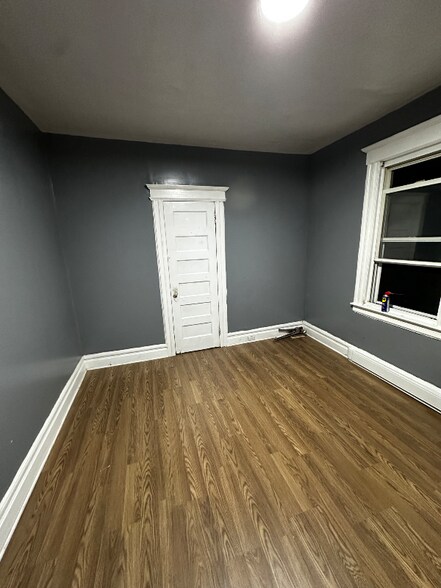 Primary Photo - 110 Lincoln Ave