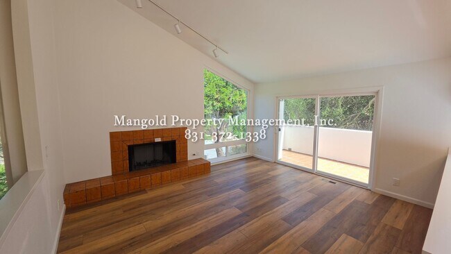 Building Photo - Fully Renovated 3BR/2.5BA at the End of a Quiet Monterey Cul-de-Sac