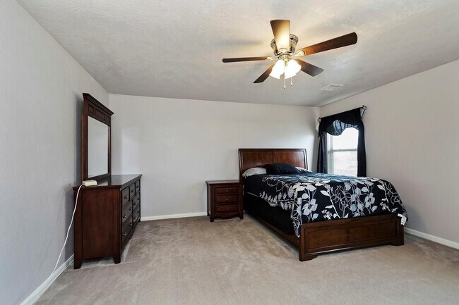 Building Photo - 20738 Fair Castle Dr