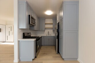 Building Photo - 1828 10th St