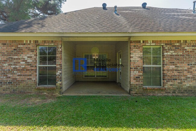 Building Photo - 3 Bed/2 Bath Home in Madison in Devlin Spr...