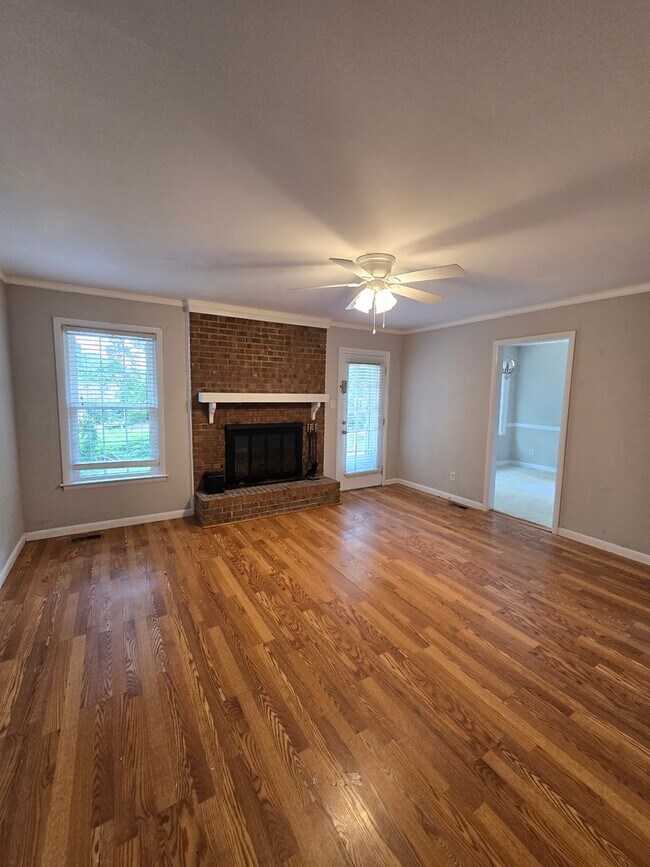 Building Photo - 6004 Shearwater Dr