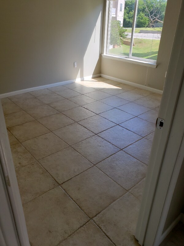 Building Photo - 2200 Classen Blvd