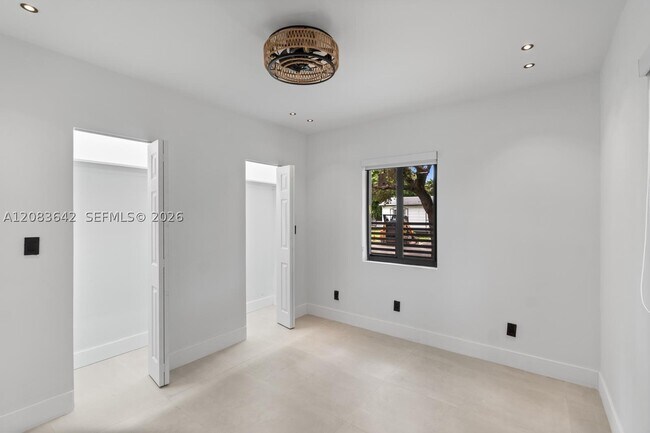 Building Photo - 401 NW 81st St.