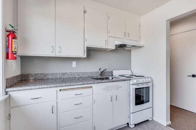 Building Photo - 3473 6th Ave NW