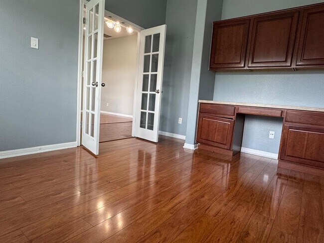 Building Photo - 4200 Adagio Pl