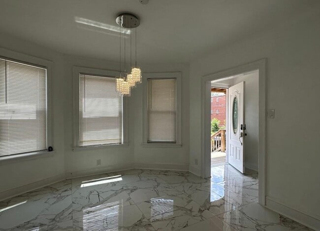 Building Photo - 54 Ward Pl