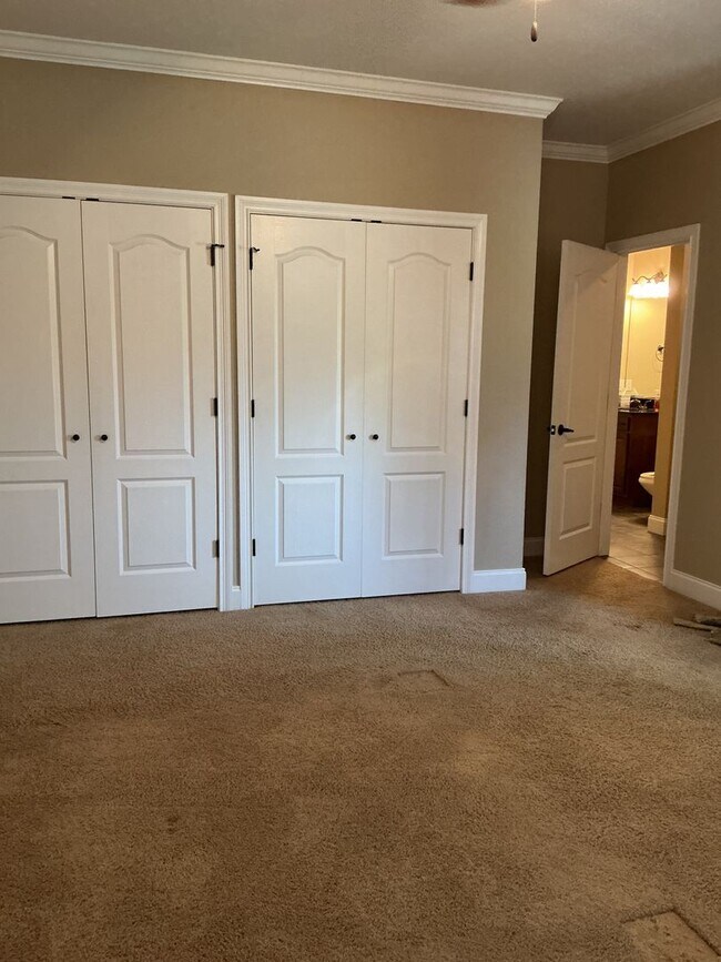 Building Photo - YOUR NEW LUXURY HOME!!!!!!!