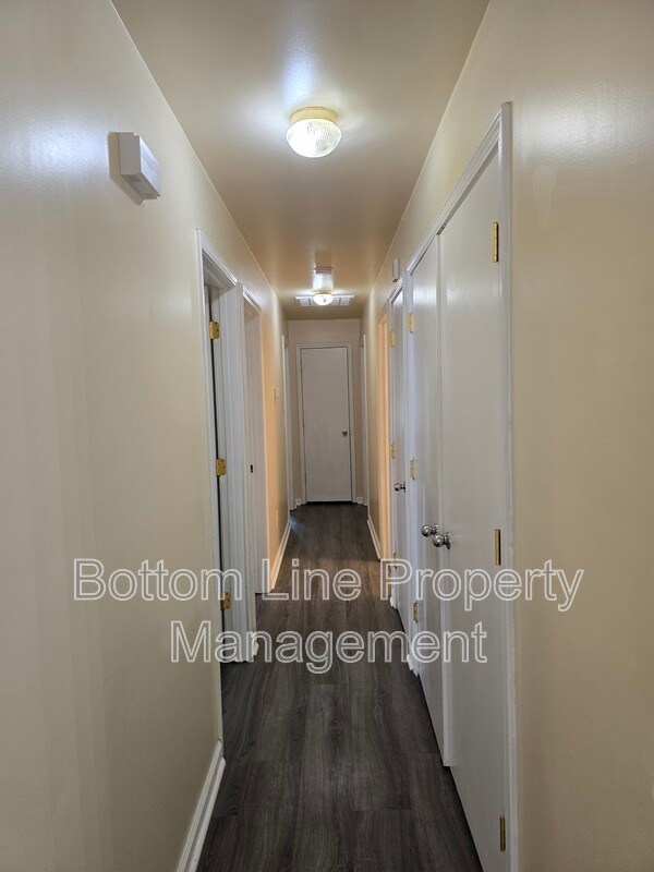 Building Photo - 5326 Eaton Cir